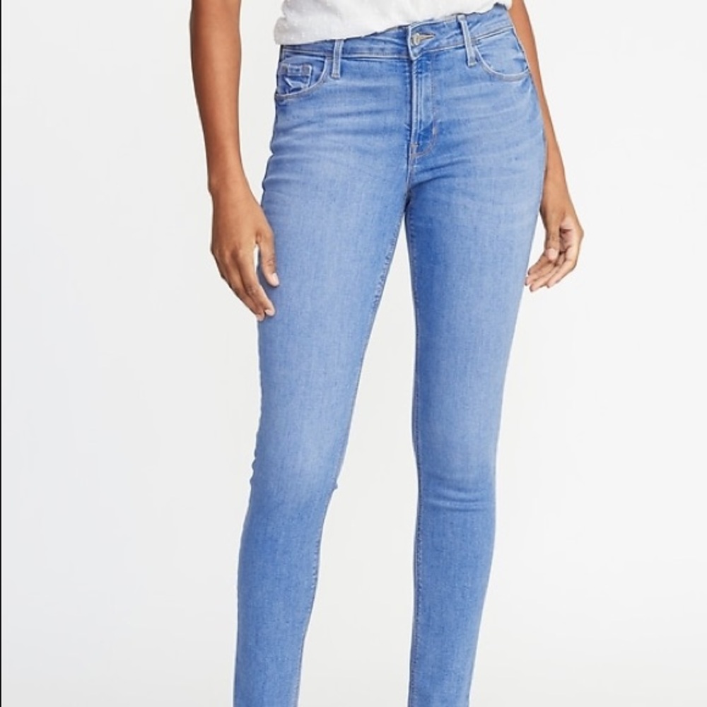 OLD NAVY MID RISE ROCKSTAR SUPER SKINNY JEANS